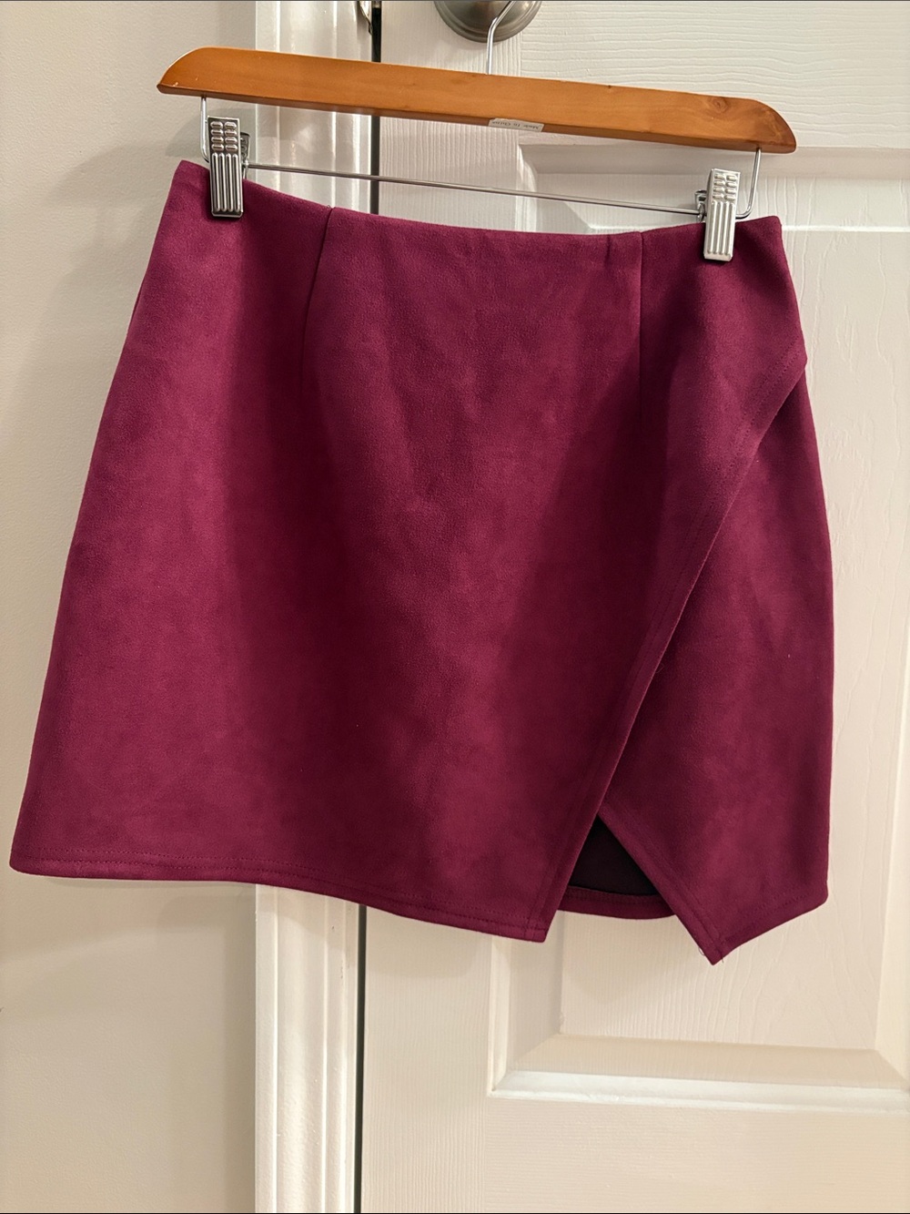 Sadie & Sage Faux Suede Mini Skirt in Berry